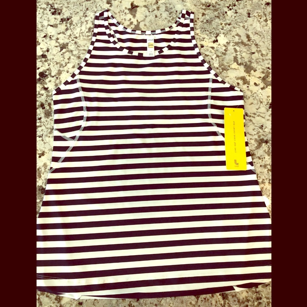 NWT Lolë Tank Size L